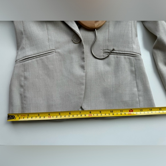 H&M Fitted Blazer. BRAND NEW WITHOUT TAGS! - Picture 10 of 10
